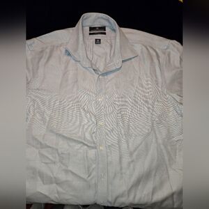 Hart Schaffner Marx Blue Dress shirt. Non Iron.  100% Cotton Men's Size 17.5/33